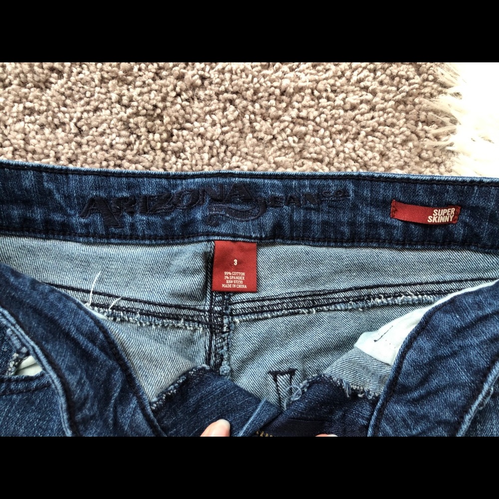 Distressed Jeans - Picture 4 of 4